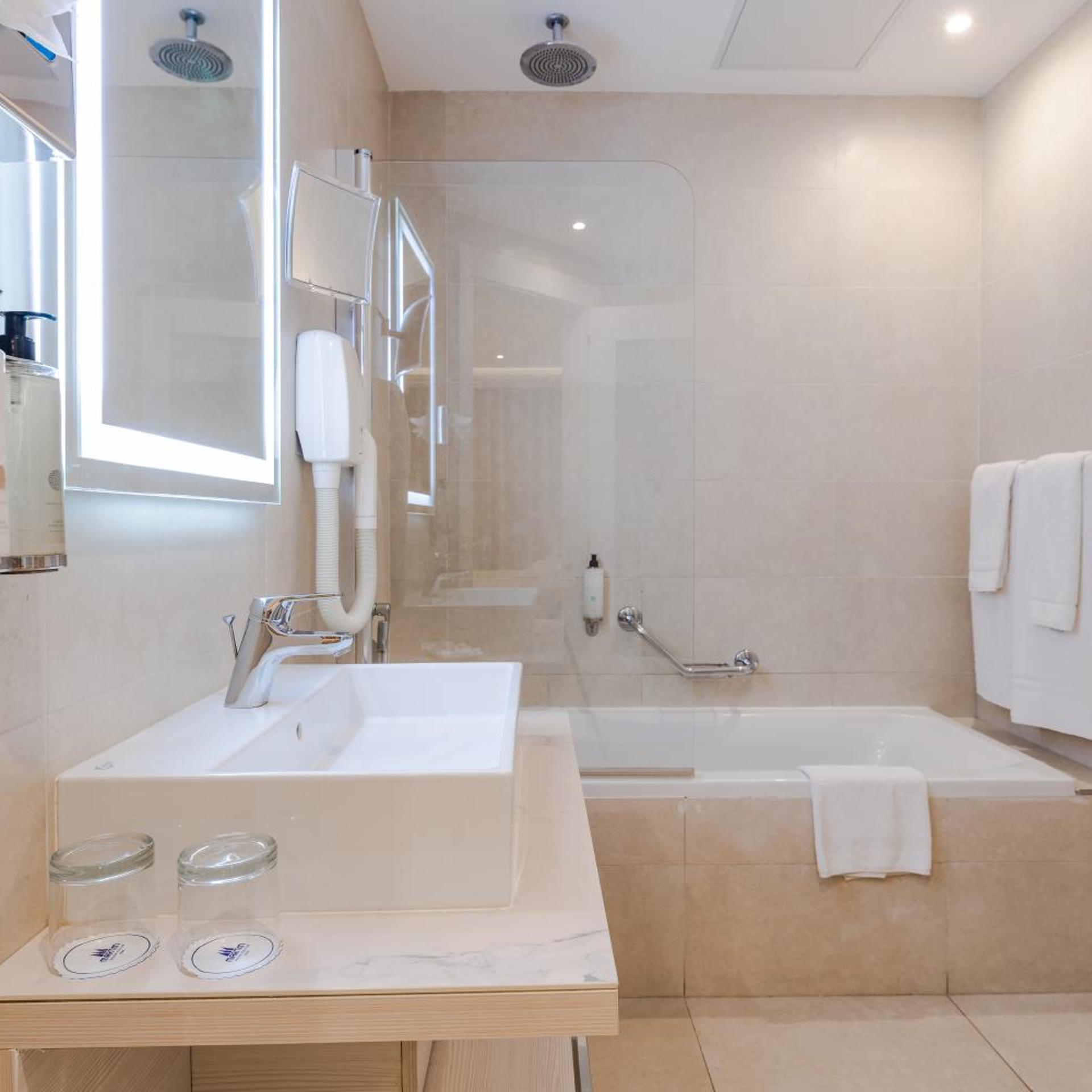 جناح جونيور ديلوكس، Maritim Antonine Hotel and Spa Malta 9/10