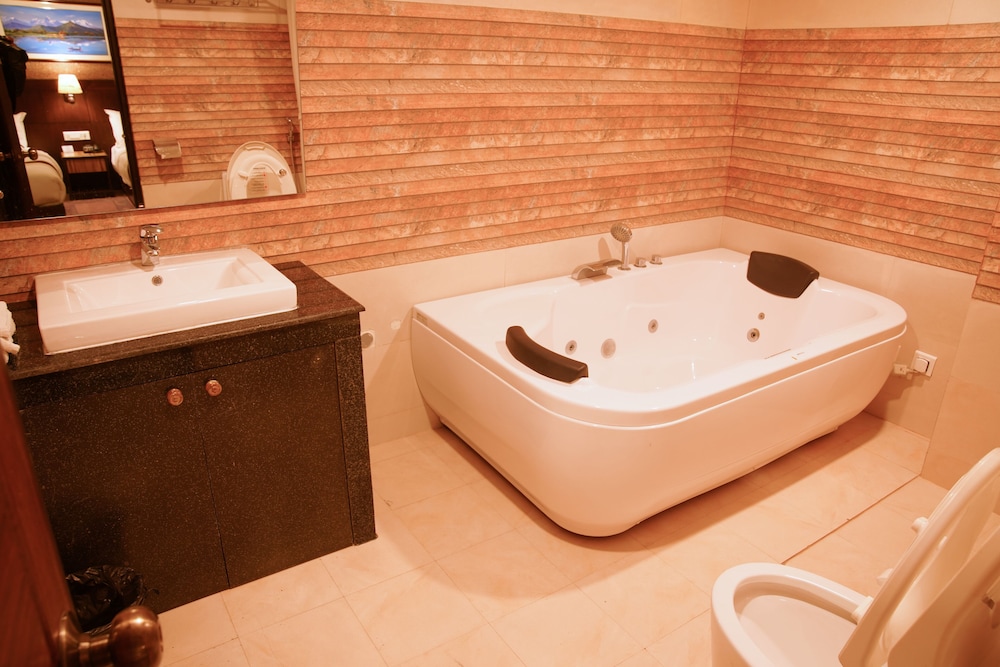 Hotel Shaara Pvt.ltd 48/50