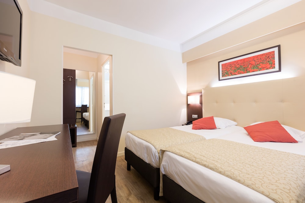 Hotel Rotonde 24/73