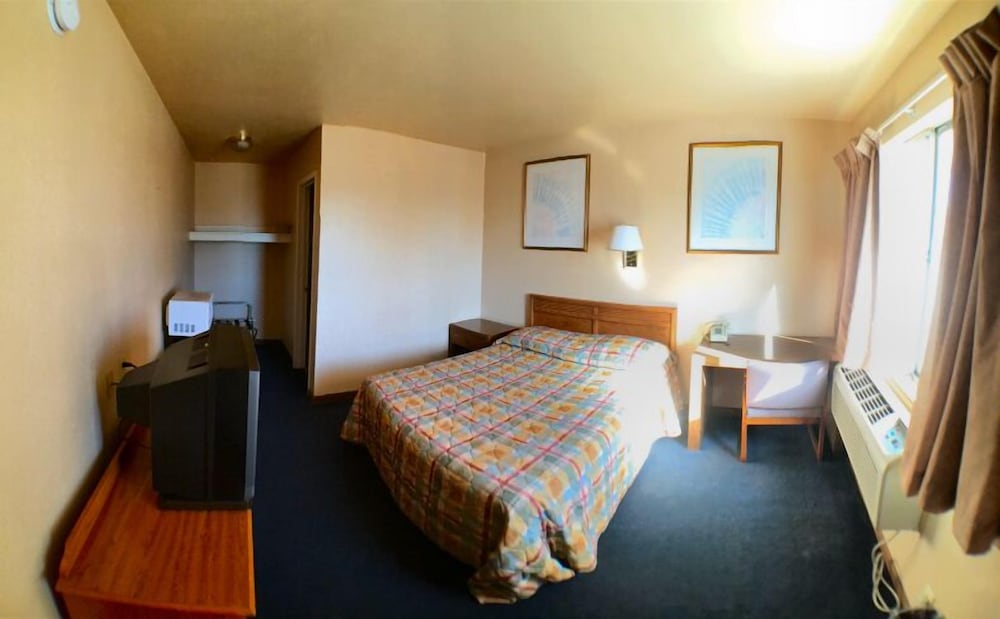 OYO Travellers Inn 15/39