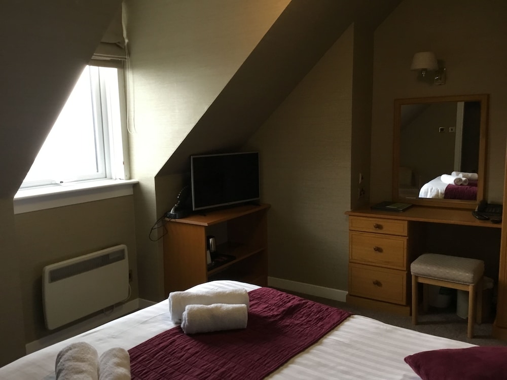 West Highland Hotel 26/71