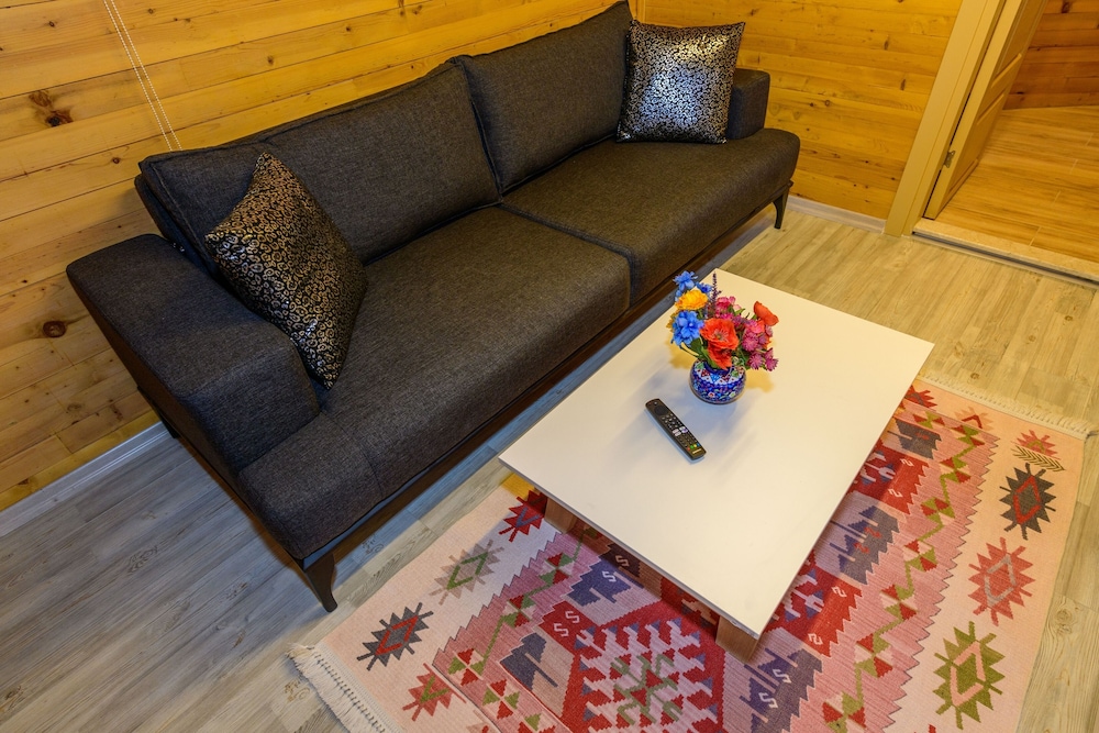 Anatolian Apartments 35/50