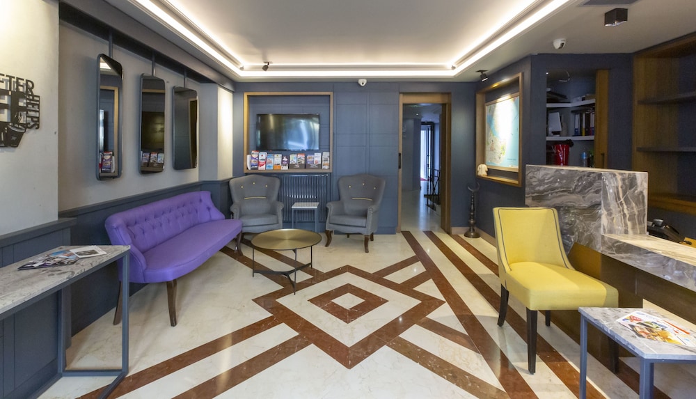 Hotel Seraglio 43/70