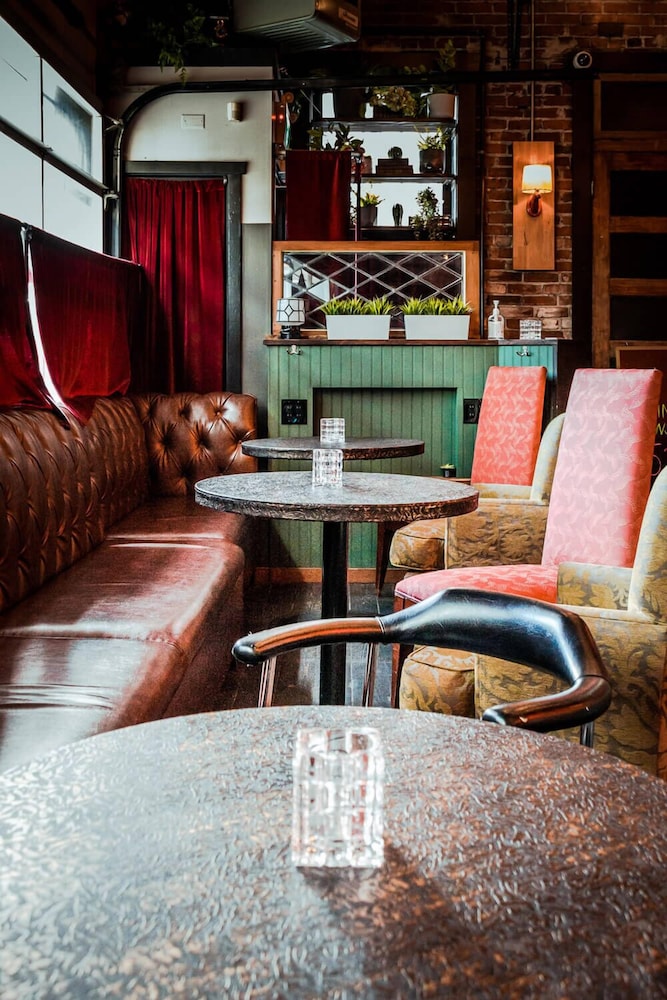 Cambie Downtown Hostel 19/27