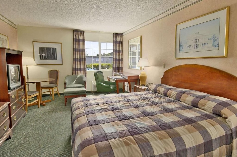 Days Inn by Wyndham Mount Vernon 16/50