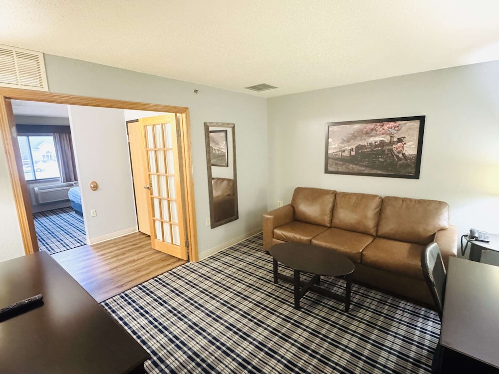 AmericInn by Wyndham Ames 28/49