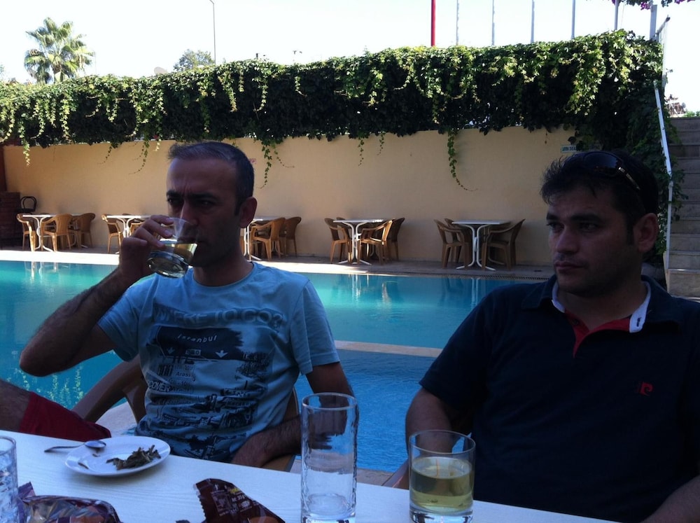 Caner Hotel 34/38