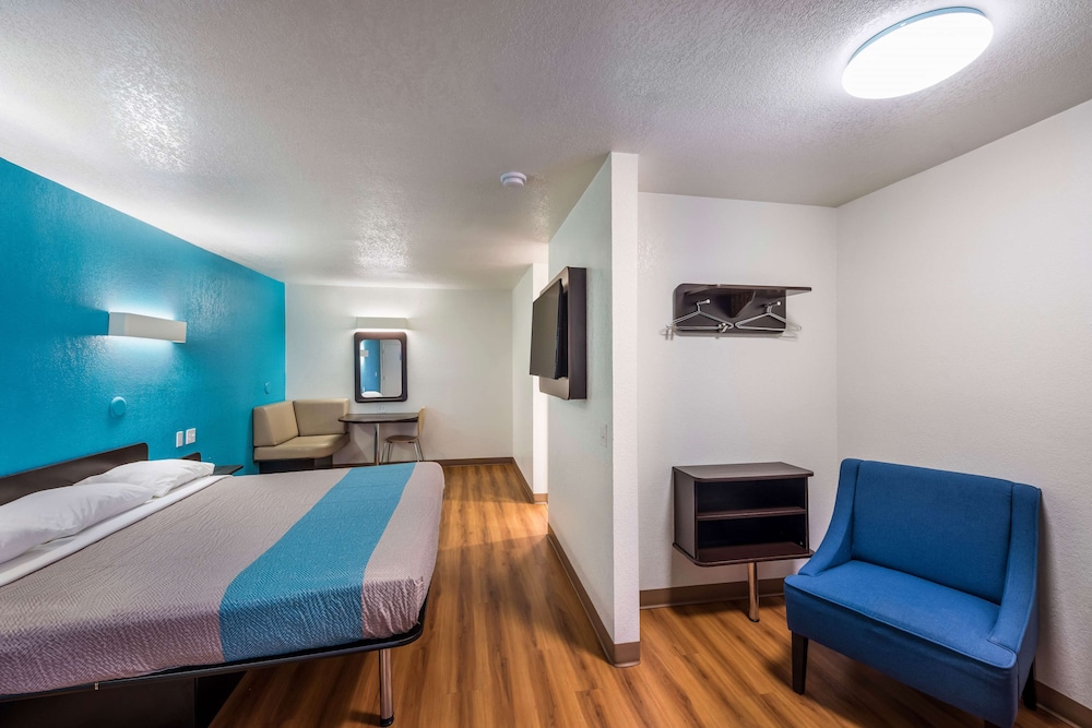 Motel6 Dallas - Irving Dfw Airport East 28/64