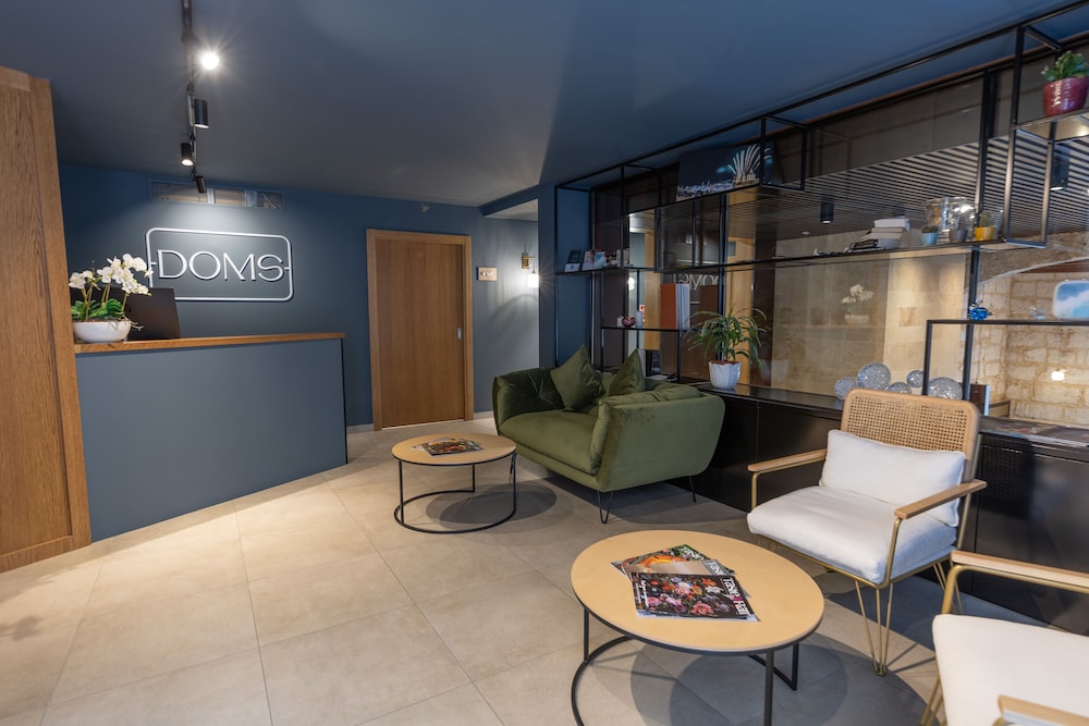 DOMS BOUTIQUE LIVING 8/48