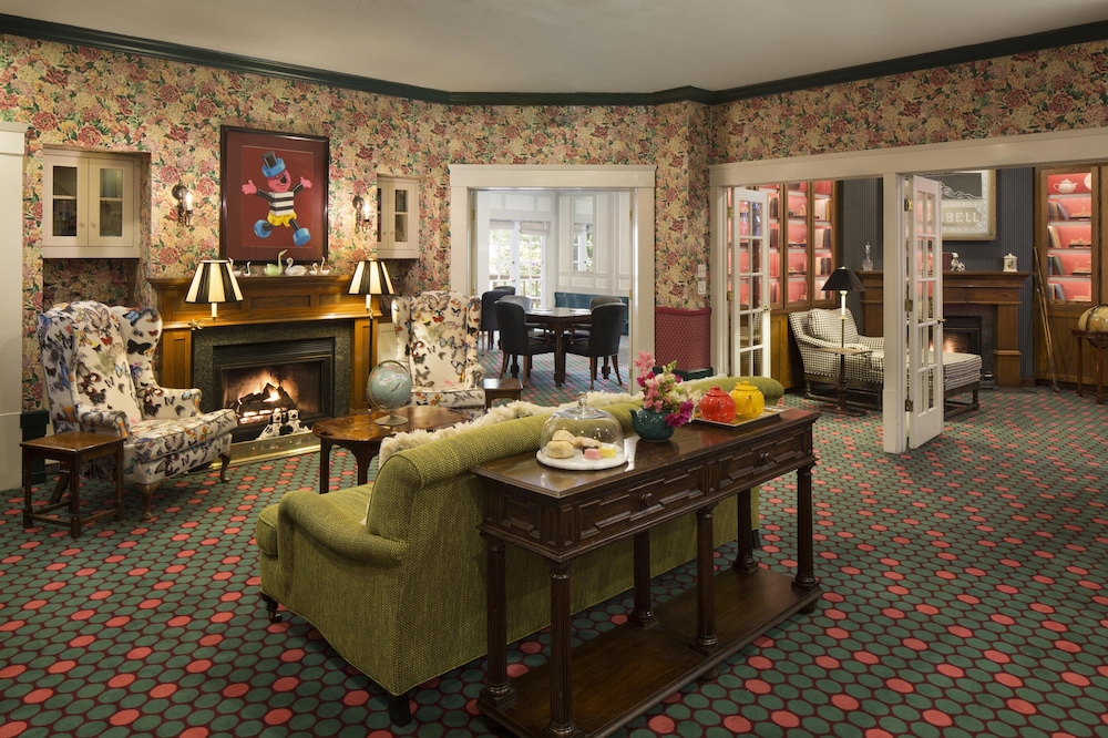 White Swan Inn 58/61