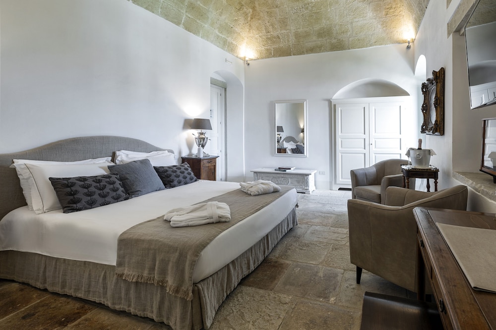 Palazzo Ducale Venturi Luxury Relais 28/72
