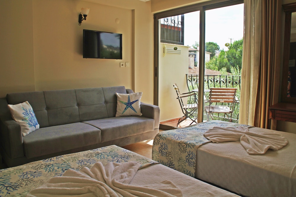 Rosy Suites Hotel 27/50