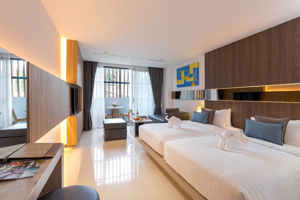 Deluxe, Twin Beds