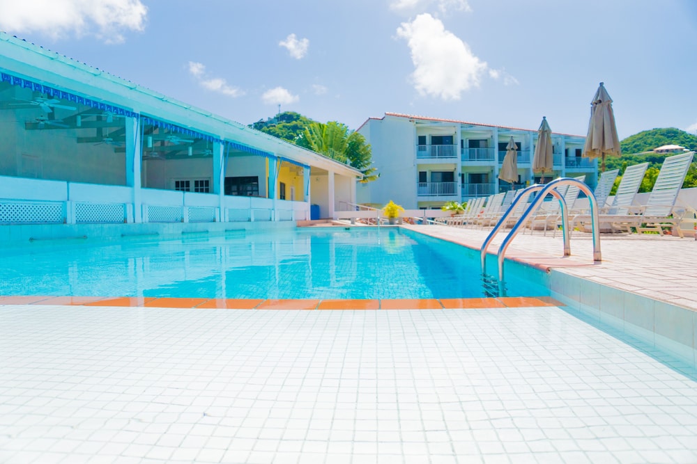 Allamanda Beach Resort 34/47