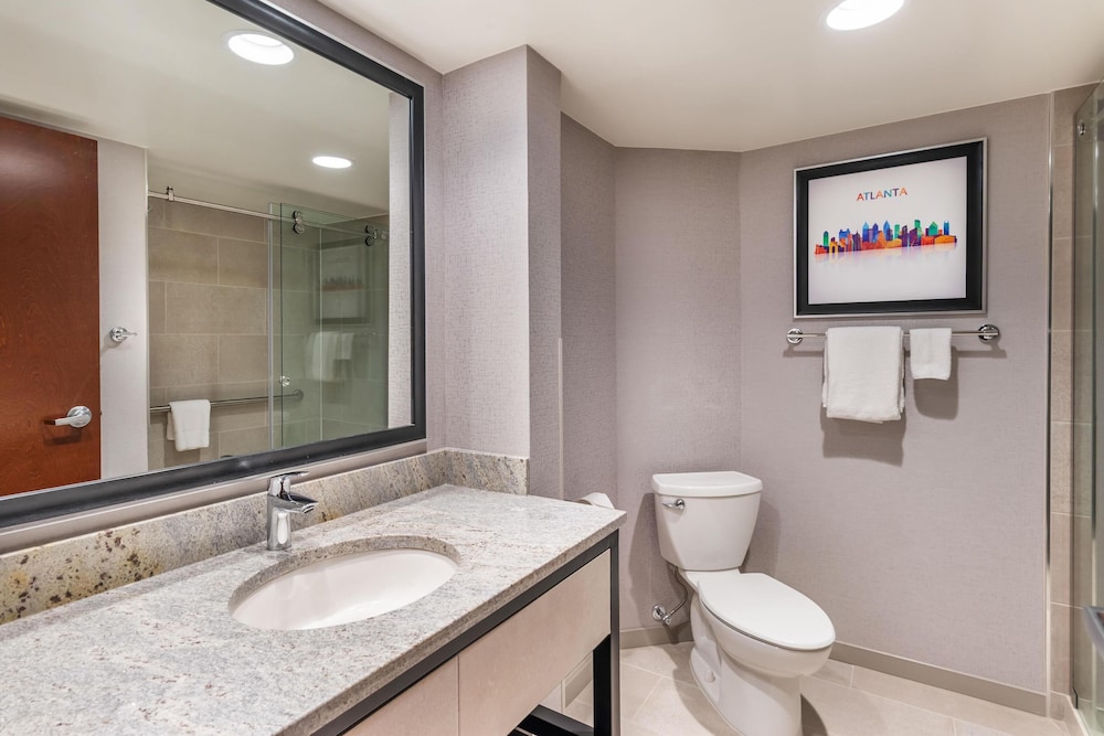 Drury Inn Suites Atlanta Morrow 48/50