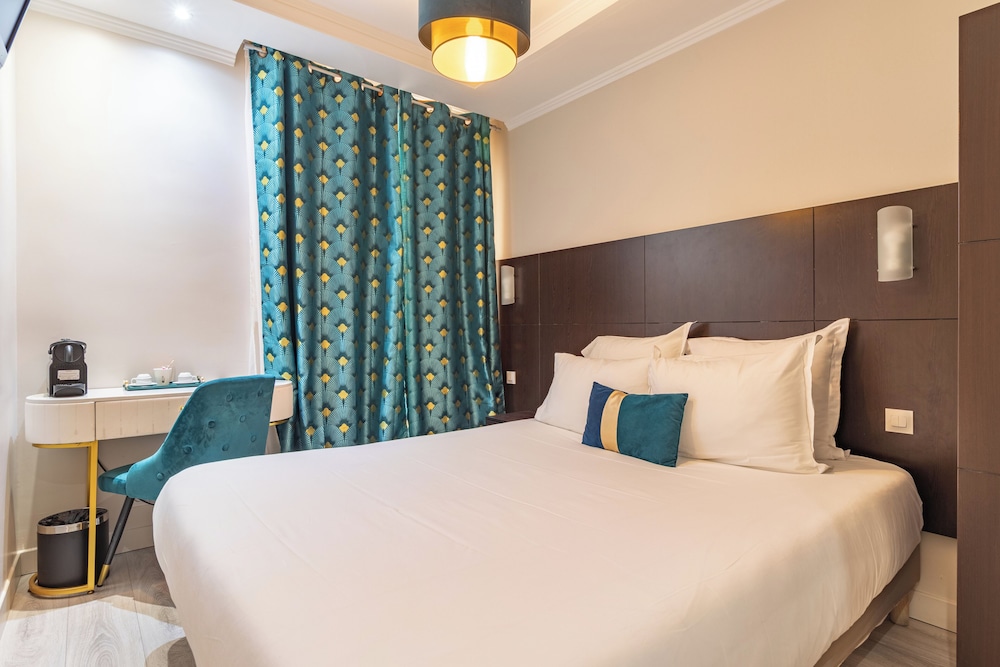 Hotel Riviera 14/50