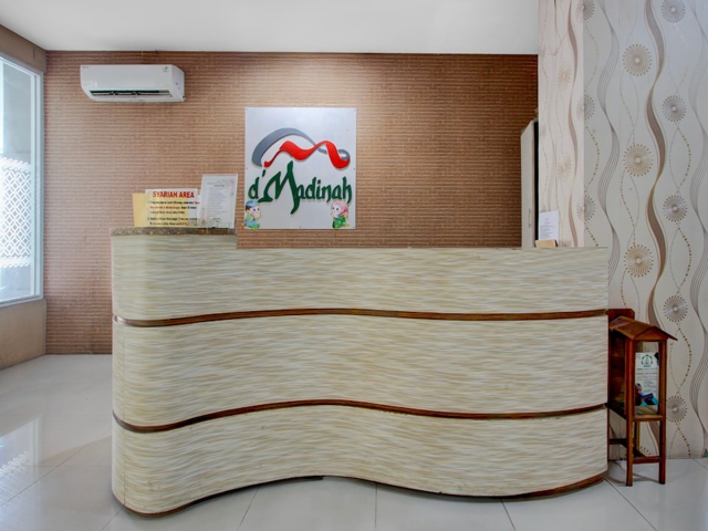 Lobby at Townhouse Oak Syariah near Stasiun Purwosari formerly Graha Gentan Solo, BAKI