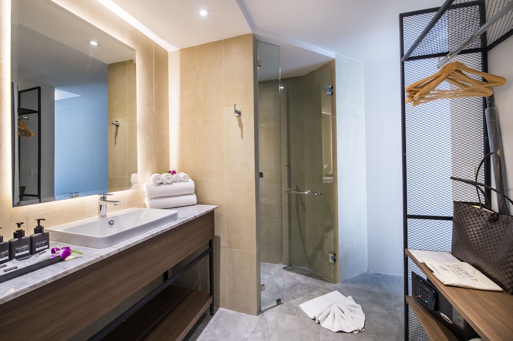 Dewa Phuket Resort and Villas 25/74