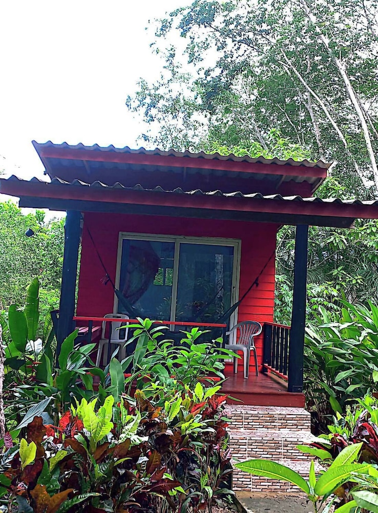 Lanta Maikeaw Bungalow 2/50