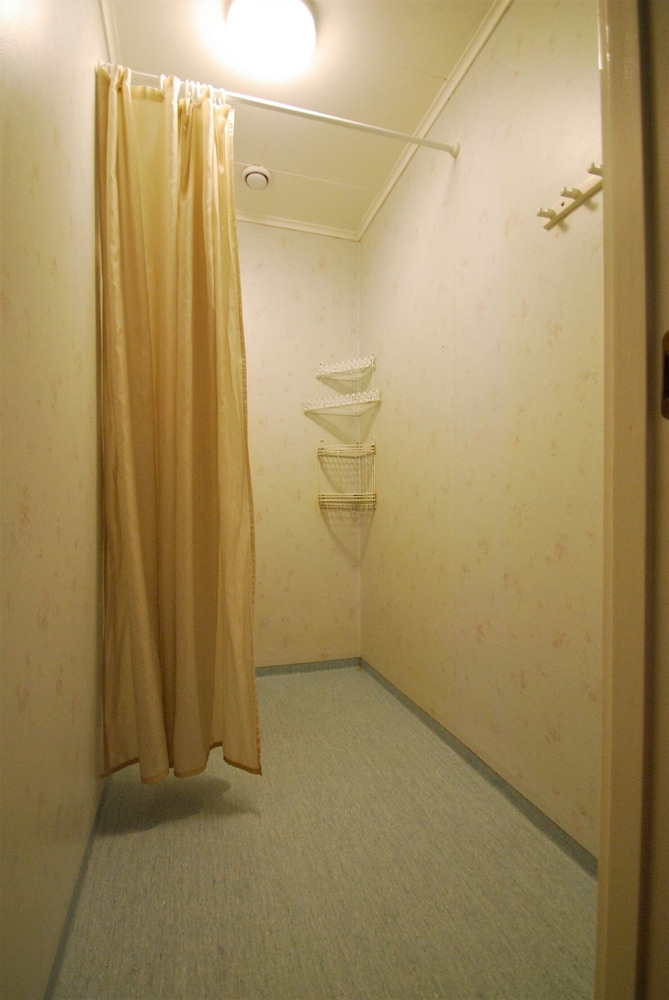 Hellidens Slott Och Vandrarhem 22/47