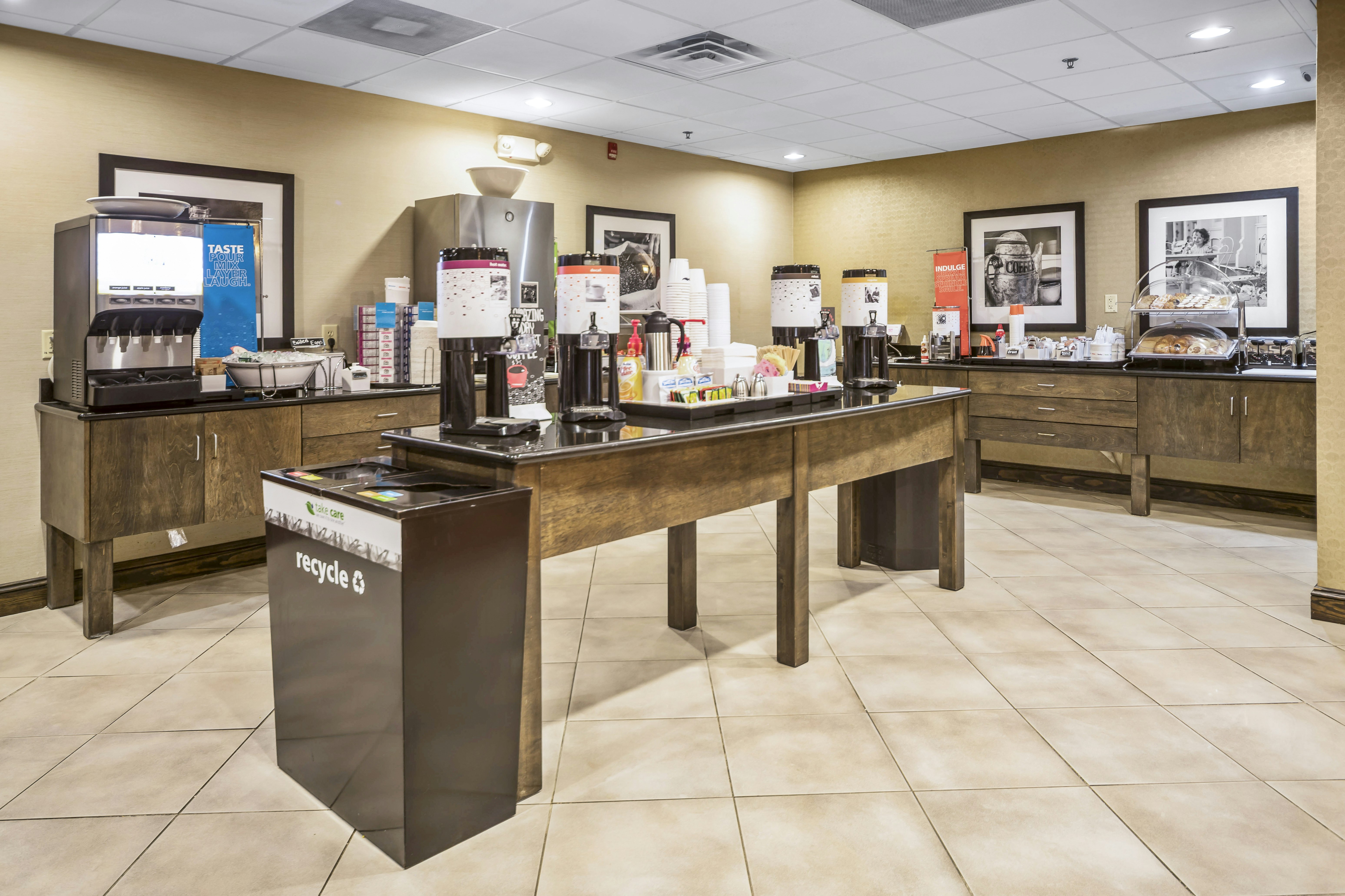 Hampton Inn Wilson Downtown 8/50