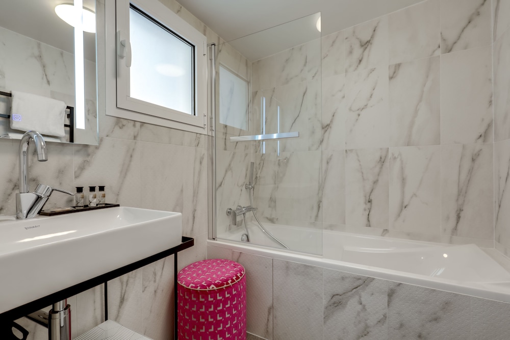 Alexandrine Opera 55/55
