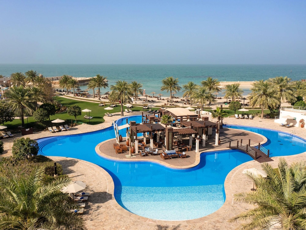 Sofitel Bahrain Zallaq Thalassa Sea and Spa 63/70