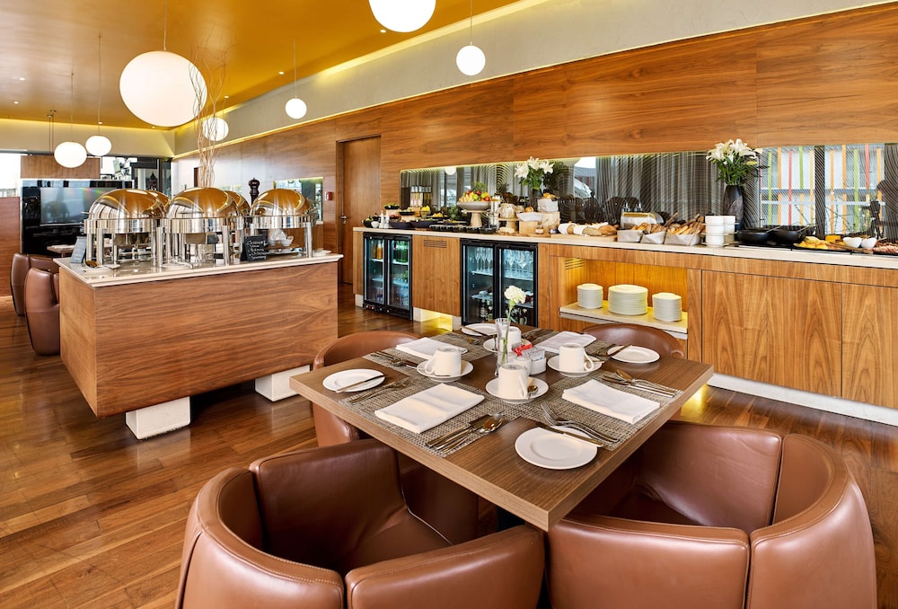 Radisson Blu Hotel And Convention Center 54/71