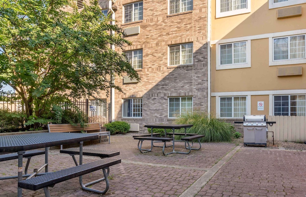 Extended Stay America - Louisville - Alliant Avenue 59/63
