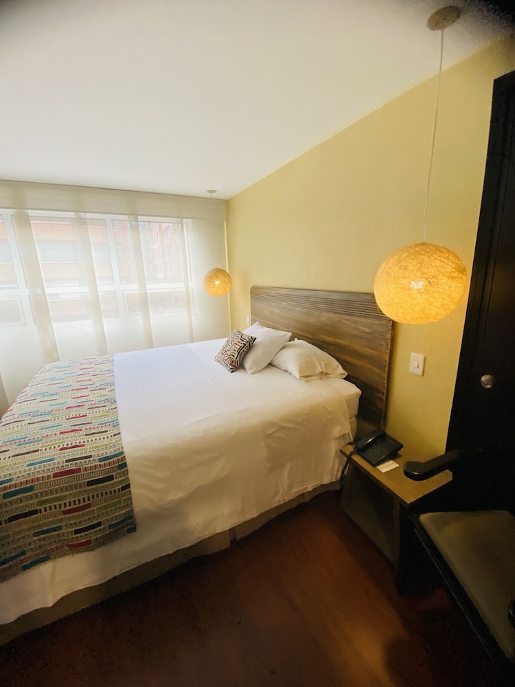 Hotel Retiro 84 By Mij Hotels 17/50
