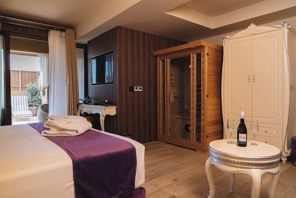 Santa Lucia Boutique Hotel 20/50