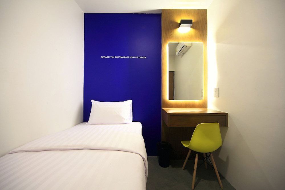 Tuk Tuk Hostel 36/70