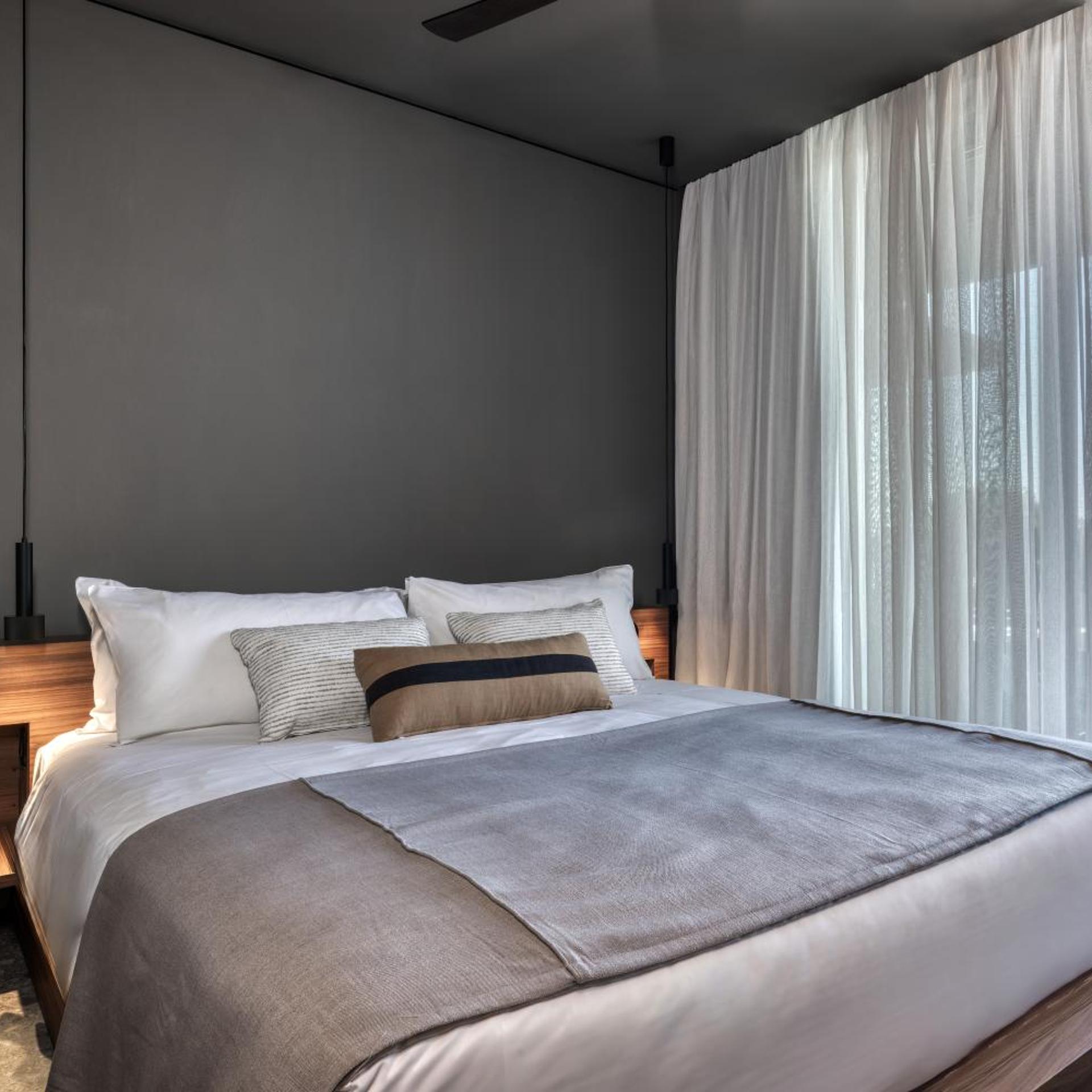 1 Bedroom, Bi Level, Loft, King Bed, Sea View, Sofa, Balcony