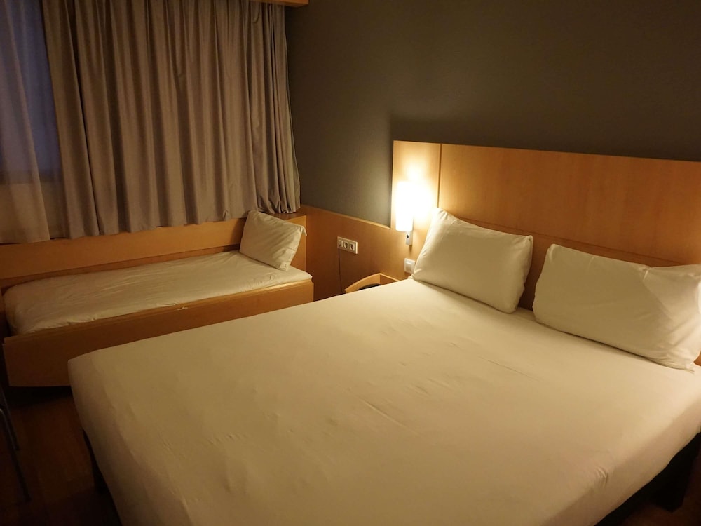 Ibis Girona Costa Brava 20/50
