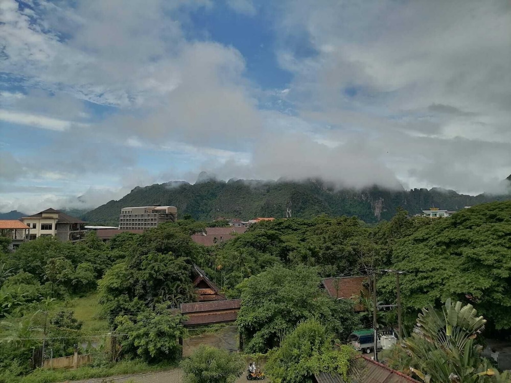 Vilayvong Hotel 40/50