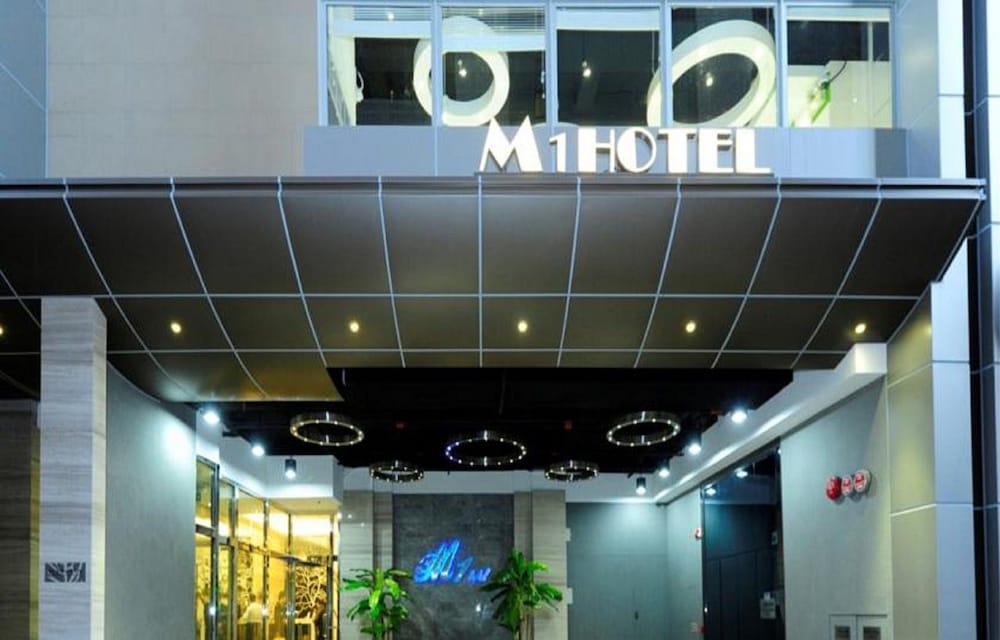 M1 Hotel 8/36