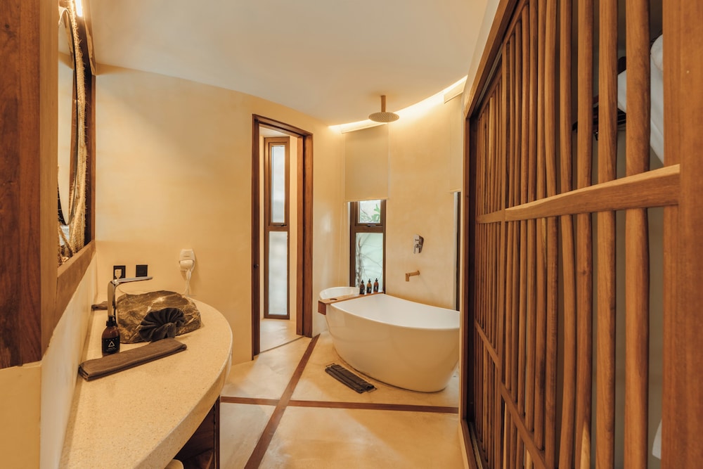 PANORAMIC, STUDIO, SUITE
