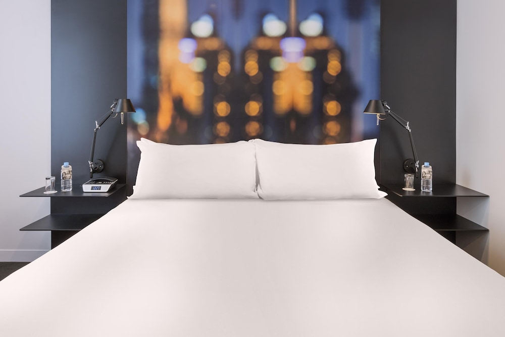 Flagstaff Gardens Hotel 28/65