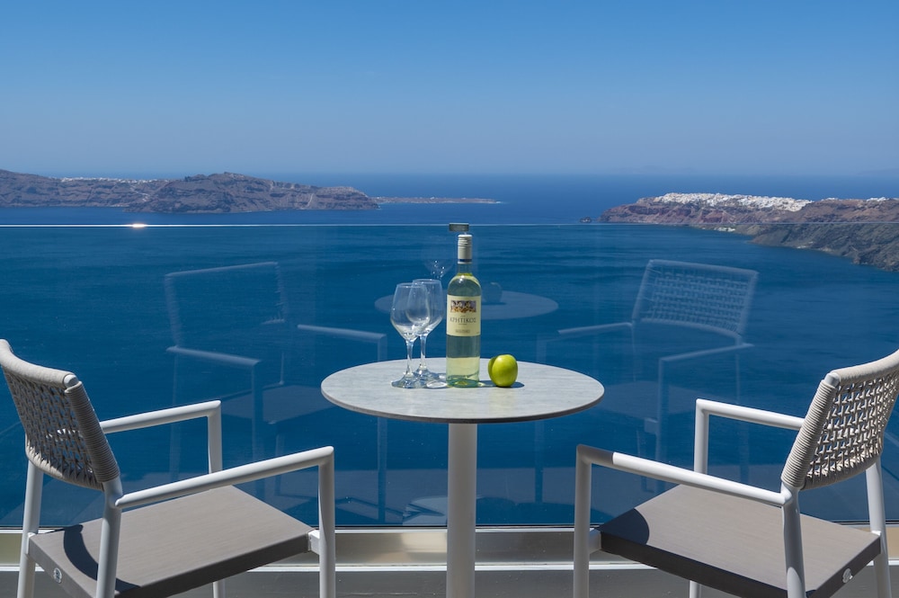 Gizis Cliffside Suites 44/50