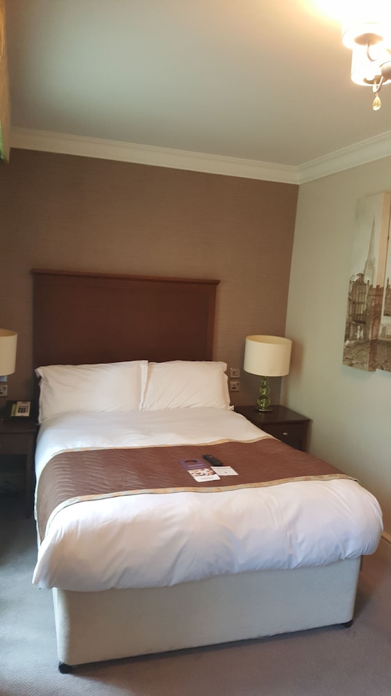 Mercure Salisbury White Hart Hotel 32/71