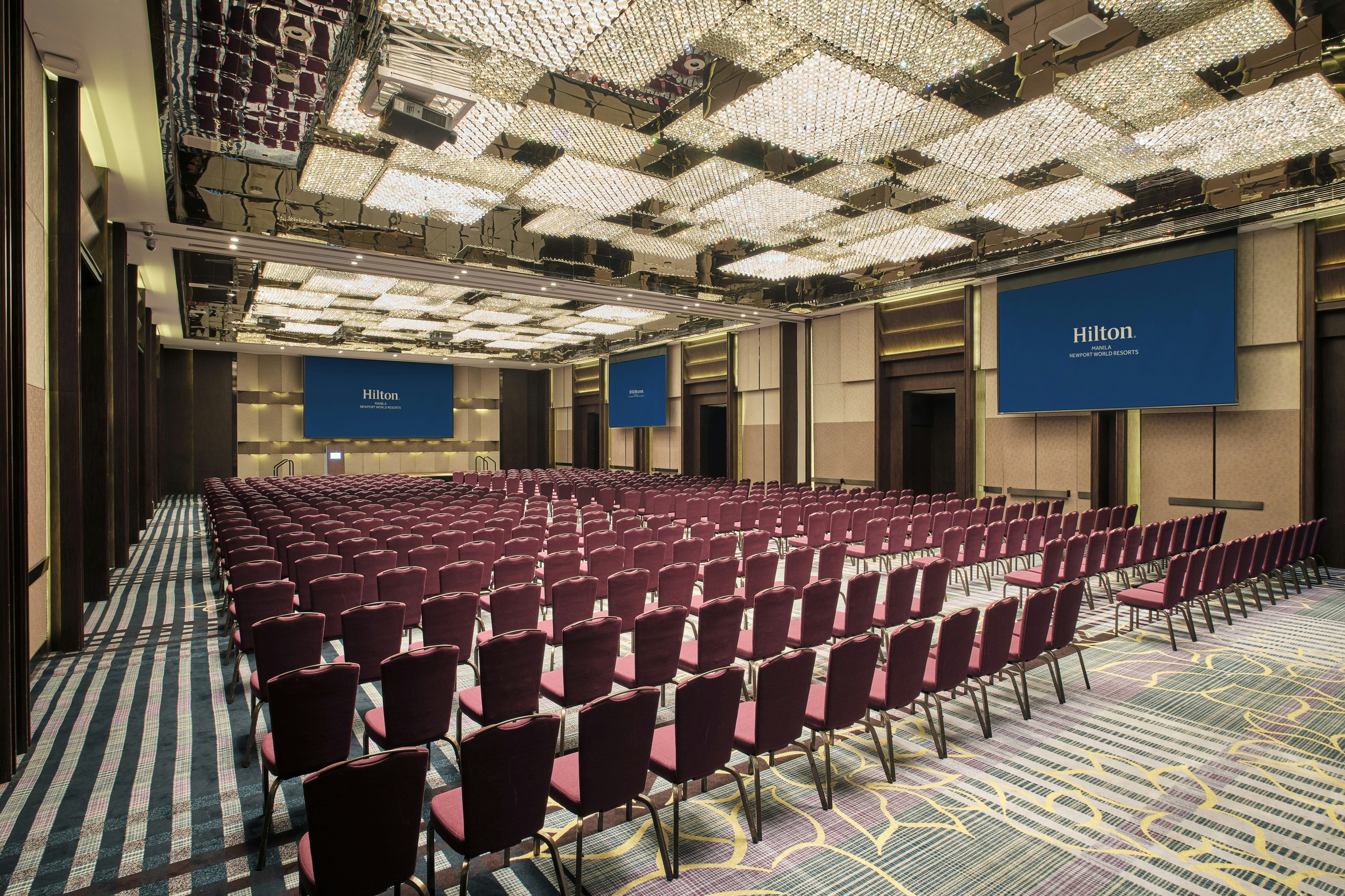Hilton Manila Newport World Resorts 41/49