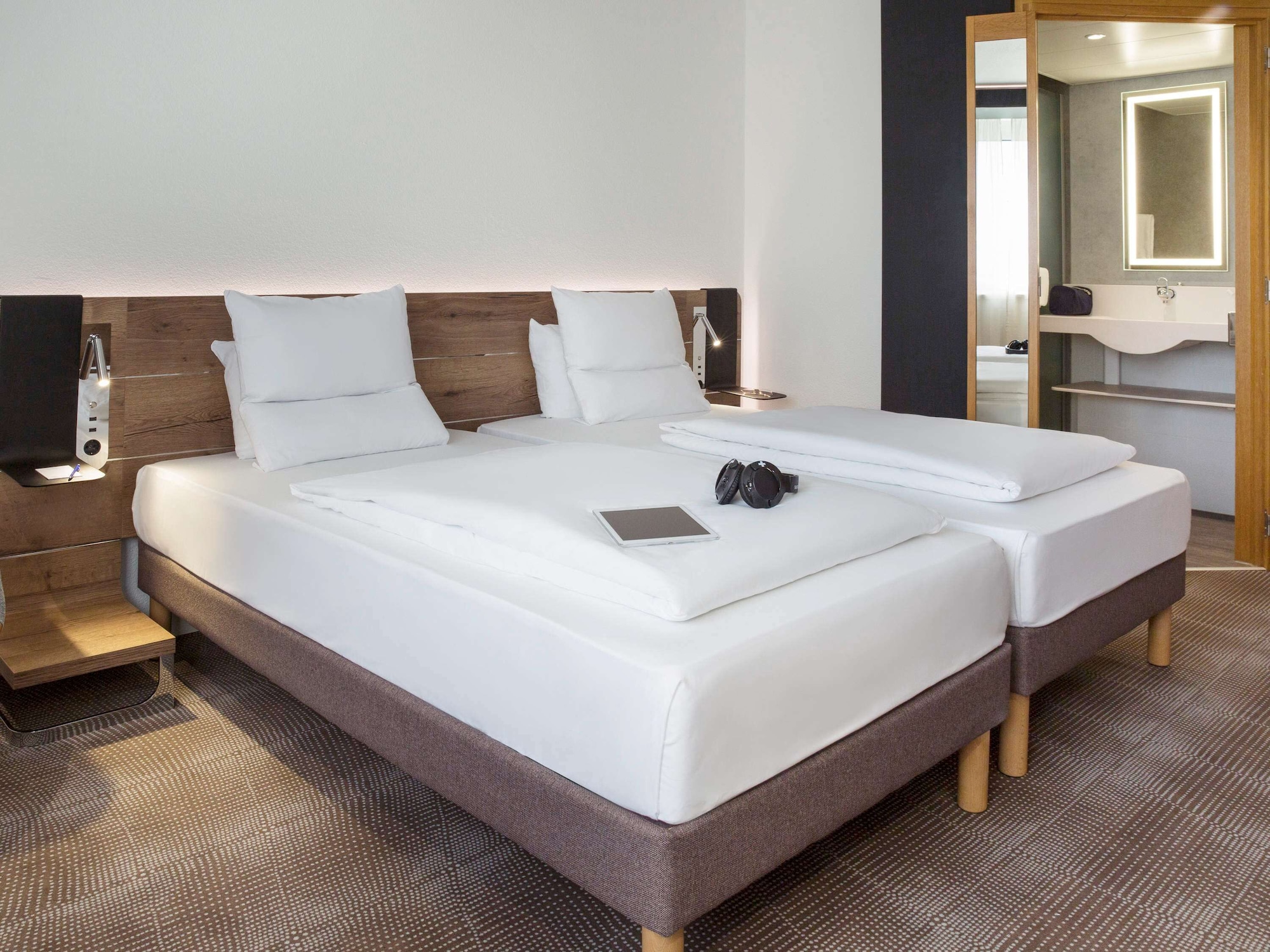 SUPERIOR, TWIN BEDS