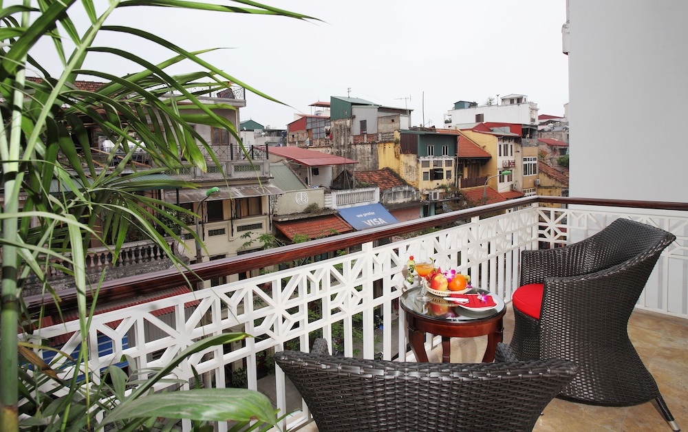 Golden Silk Boutique Hotel 53/70