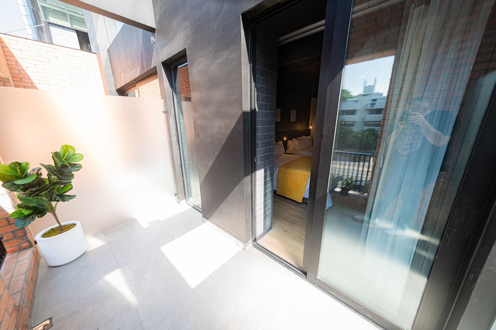 Fulton Business Luxury Hotel 23/49