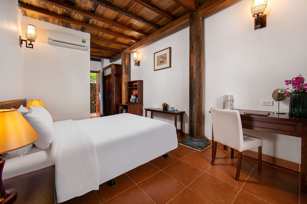 Mai Chau Hideaway Lake Resort 25/72