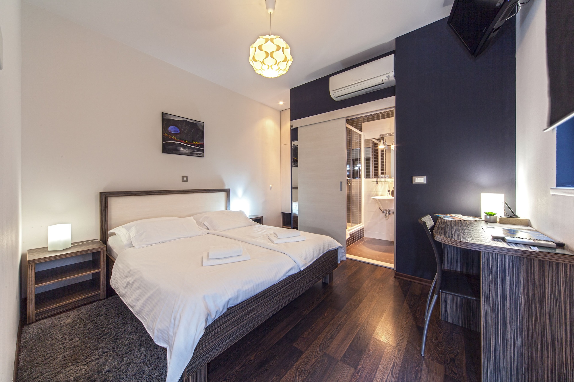 STANDARD, DOUBLE BED