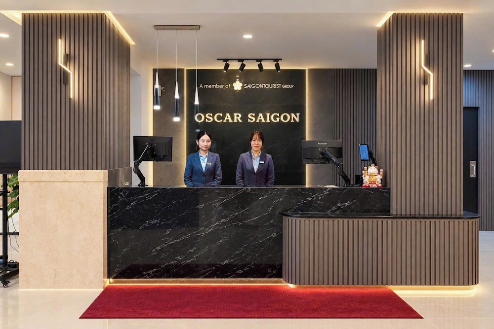 Oscar Saigon 8/61