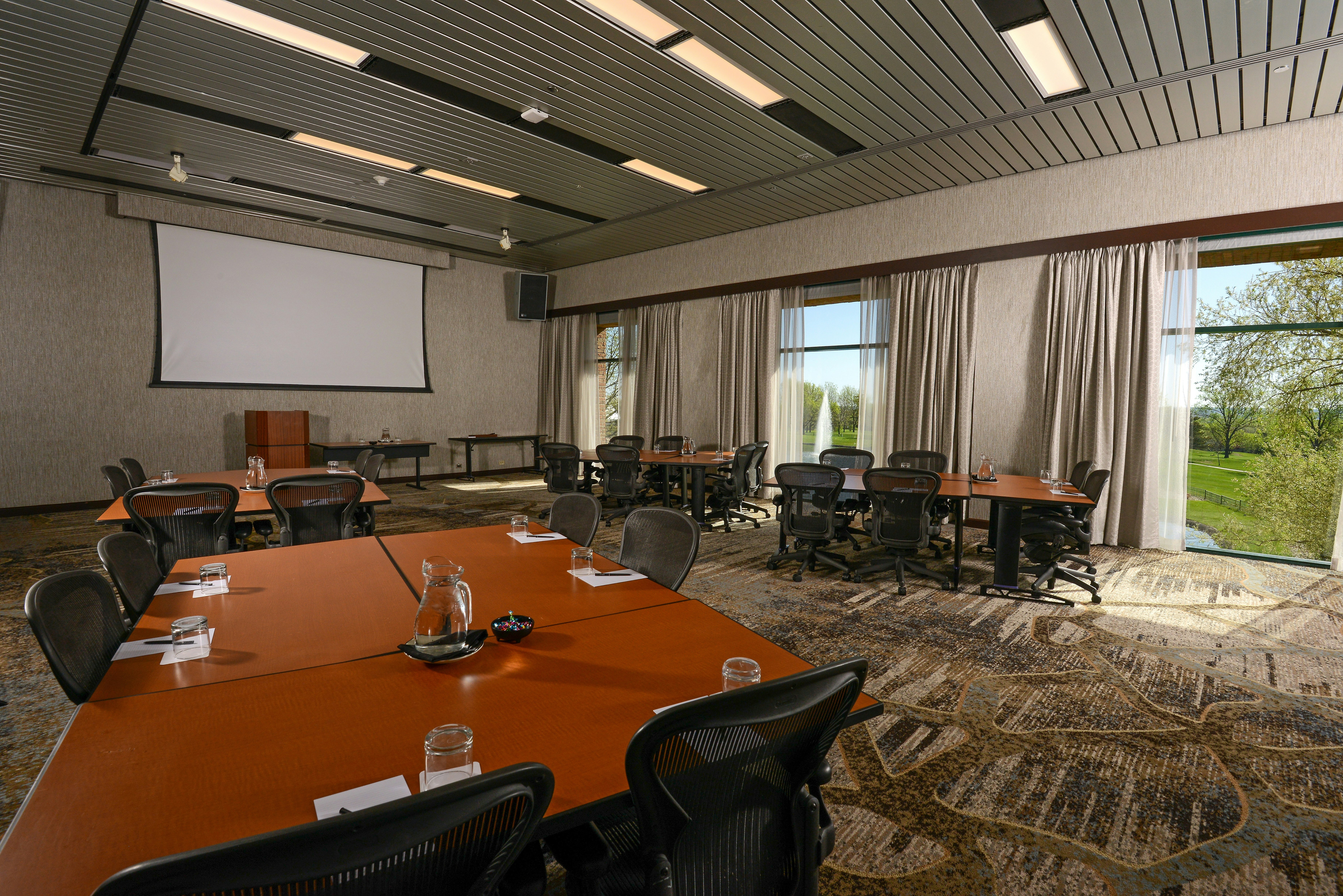 The Inverness Denver, a Hilton Golf & Spa Resort 68/78