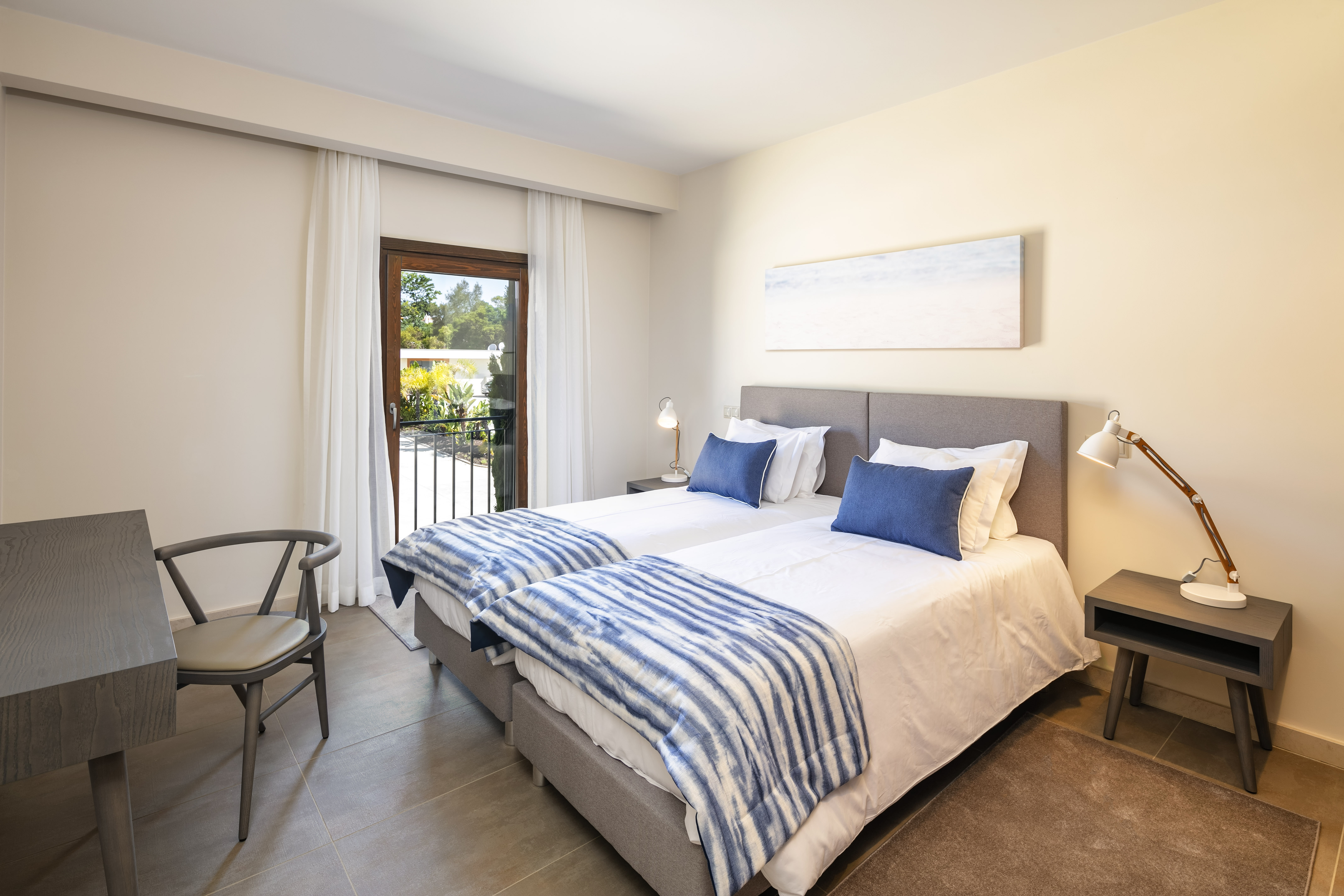 2 Bedrooms, Town House