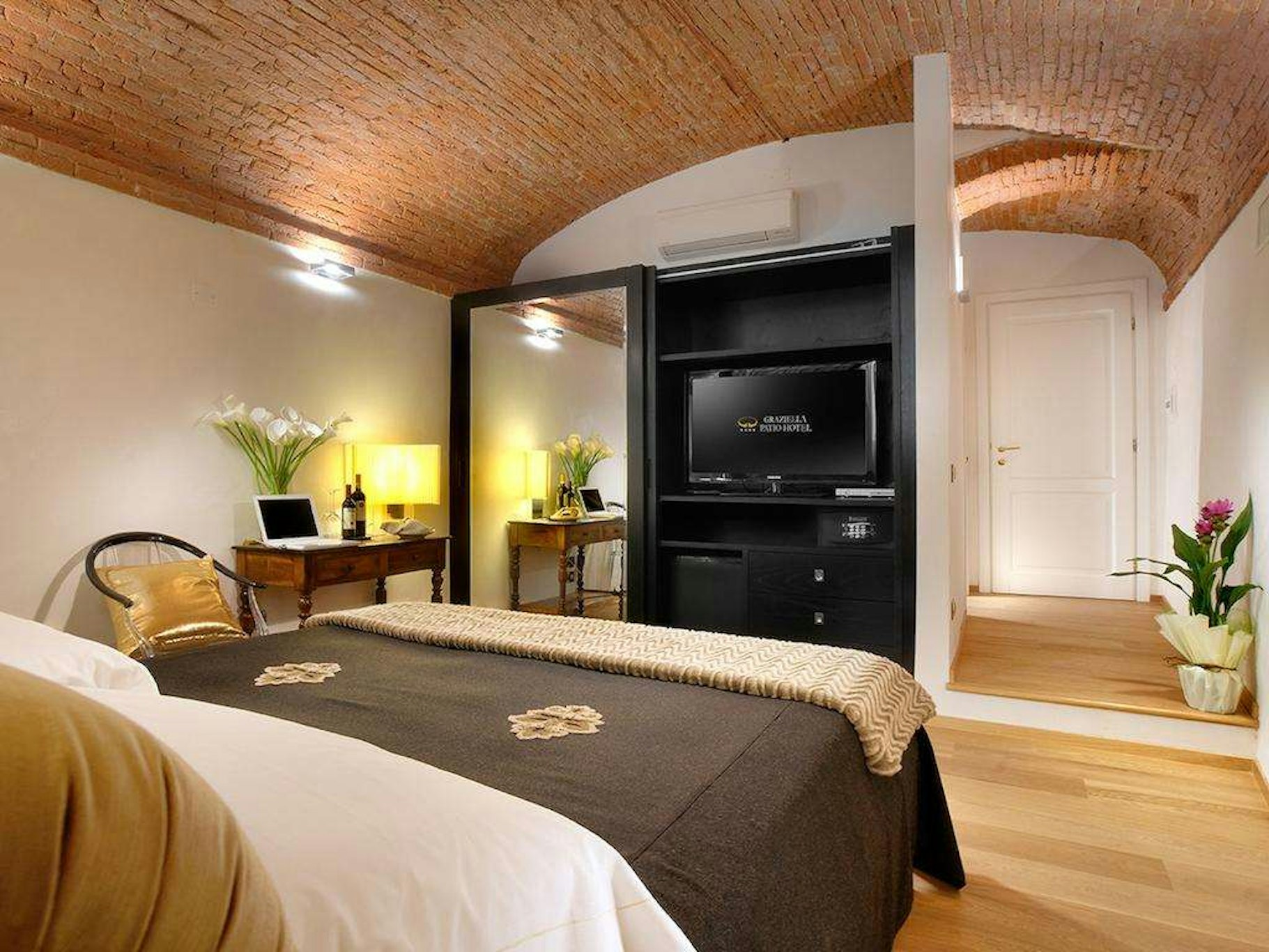 Graziella Patio Hotel 35/63